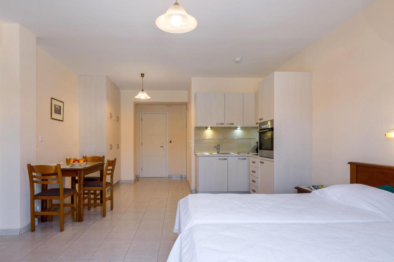Rouchotas Apartments Argostoli  Exterior photo
