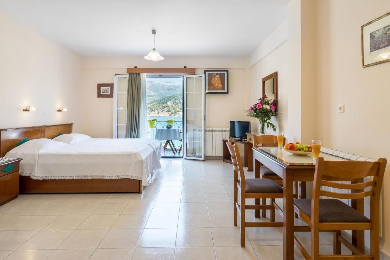 Rouchotas Apartments Argostoli  Exterior photo